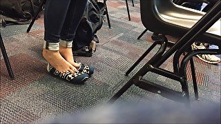 Candid Japanese Girl Toms Shoeplay in class