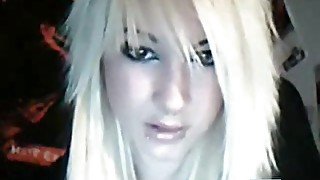 Amatuer Hot Blonde On Web Cam Horny As Hell