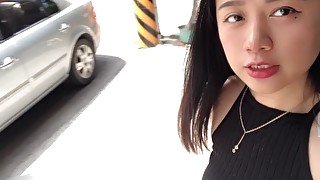 Swag女主播daisybaby超飢渴搭uber跟司機車震口爆when I take uber fuck with my driver in the car & he shoot my mouth