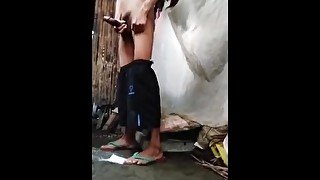 Daming nilabas nag salsal sa labas ng bahay  (masturbated outside the house)