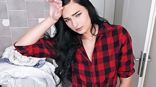 Lee Anne - Desirable Hottie Lets You Bang Her In The Bathroom