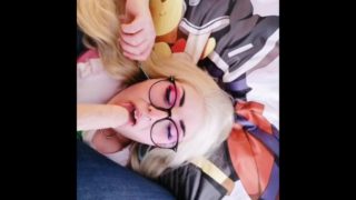 Kawaii Girl Practices Deepthroating for 5 minutes