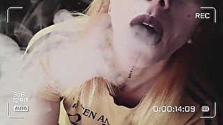 Smoking tattooed babe cosplays black mamba 