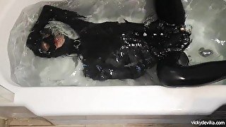 Bath Tub Underwater Breathplay in Latex Part 1 - Modern