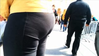 Really large butt milf in tights that are dark