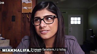 Moj Chlopak Nie Pozwala Mi Na Trojkat Wiec Uprawialam Seks Z Dwoma Czarnymi Mezczyzna - Mia Khalifa