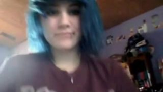 Emo girl plays on cam