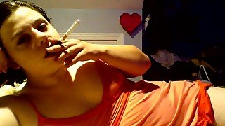 Amateur all alone naturally slutty webcam bitch was smoking while posing