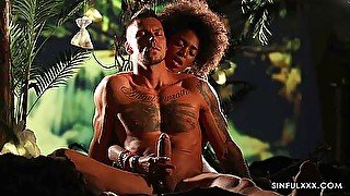 Pussy Lickin & 69-in Deep In The Jungle!