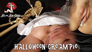 Halloween Teen Bride Gets Fucked and Creampied! No Tricks Just Treats POV