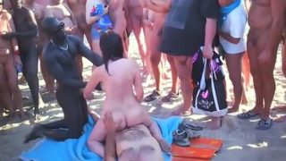 Bonny lady having a awasome group sex experience