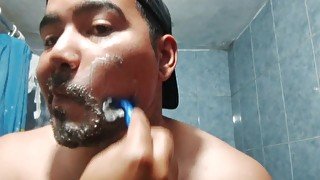 Accompany this feat bear to shave