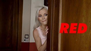 Sexy blonde Zazie Skymm licks and fingerfucks her stepmom