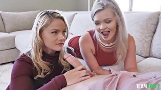 Lisey Sweet, Kay Carter - Makeout Tips For Mom