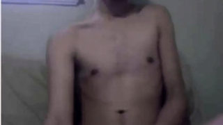 Skinny twink with hot ass in webcam