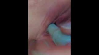 Self Play Squirting MILF