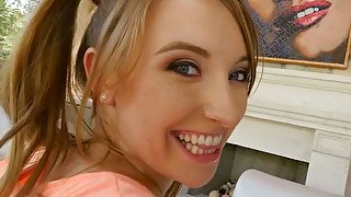 Bootylicious pigtailed girlie Harley Jade sucks her man off like a pro