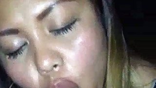 Watch and learn ladies cuz this horny chick knows how to give a proper blowjob