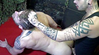 Issac Eliad fucked by Aday Traun in the backroom in France