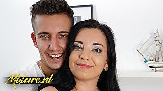 Boy Next Door Mom Seduce HD Porn Search - Xvidzz.com