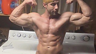 Dom King Muscle Jerk Flex '