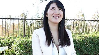 肉棒大好きエッチな人妻25歳がハメ撮りファックで乱れ狂う