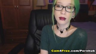 Goth Babe Gets naughty on Cam