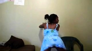 Ebony teen twerking