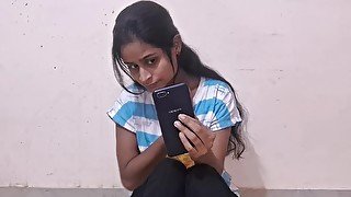 Indian girl with a petite body making a sex tape
