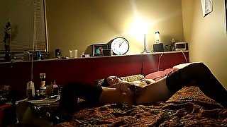 Leggy brunette slut fucks her own twat with fancy toy