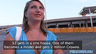 PublicAgent: Does she really think she is a model