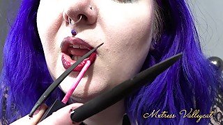 Struggling With Long Nails Lip Tease