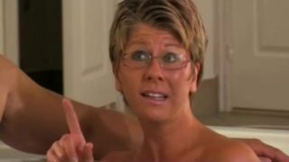 MILF Trinda Fucks In The Pool