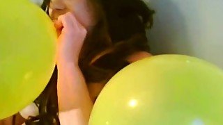 Delicia D'Anjelo's Sexy Nakid Balloon Poppin Clip