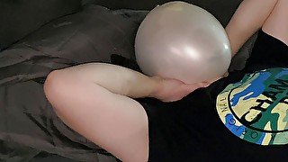 My third breathplay - I blow up my latexglove mask