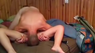 Amateur gf gets sperm on her face