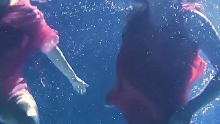 Lilia Mihalkova and Natalia Kupalka underwater lesbians