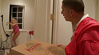 Delivery guy gets lucky to fuck a tight pussy for free pizza