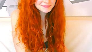 This redhead has a bubbly persona and she loves playing with herself on cam