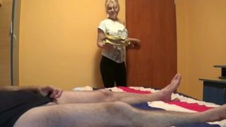 StepMom help stepson to feel happy-Family therapy