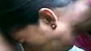 srilankan girl blowjob outside