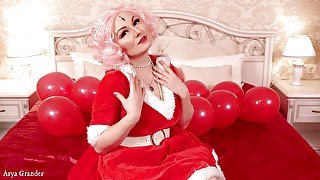 Pillow masturbation and air balloons fetish santa MILF