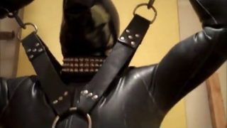 Pvc breathplay hood standing bondage