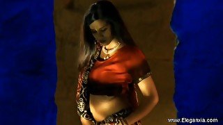 Sensual Delights From Sweet Indian MILF