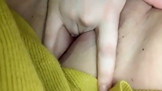 Very wet pussy play at home. Cum watch daddy