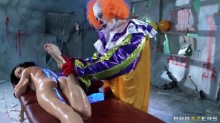 Seducing Veruca James giving a beautiful BJ in the midst of the halloween