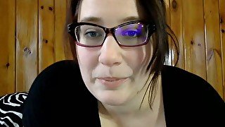 Chubby brunette MILF in glasses was chatting with my buddy on webcam