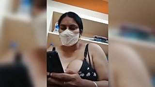 South mallu bhabhi bigboobs show natural tights beautiful body