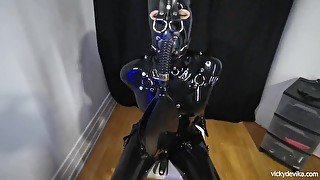 Breathplay in Heavy Rubber Gear