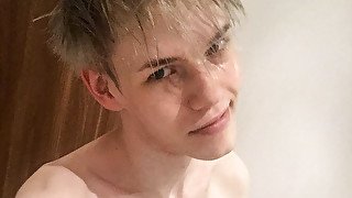 Come & Have A Shower With Sexy Sky - Sky Heet